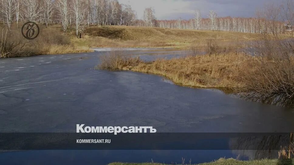 Река зимой. Русло реки неман. Ледостав зимой. Ледостав на реке. Река шоша.