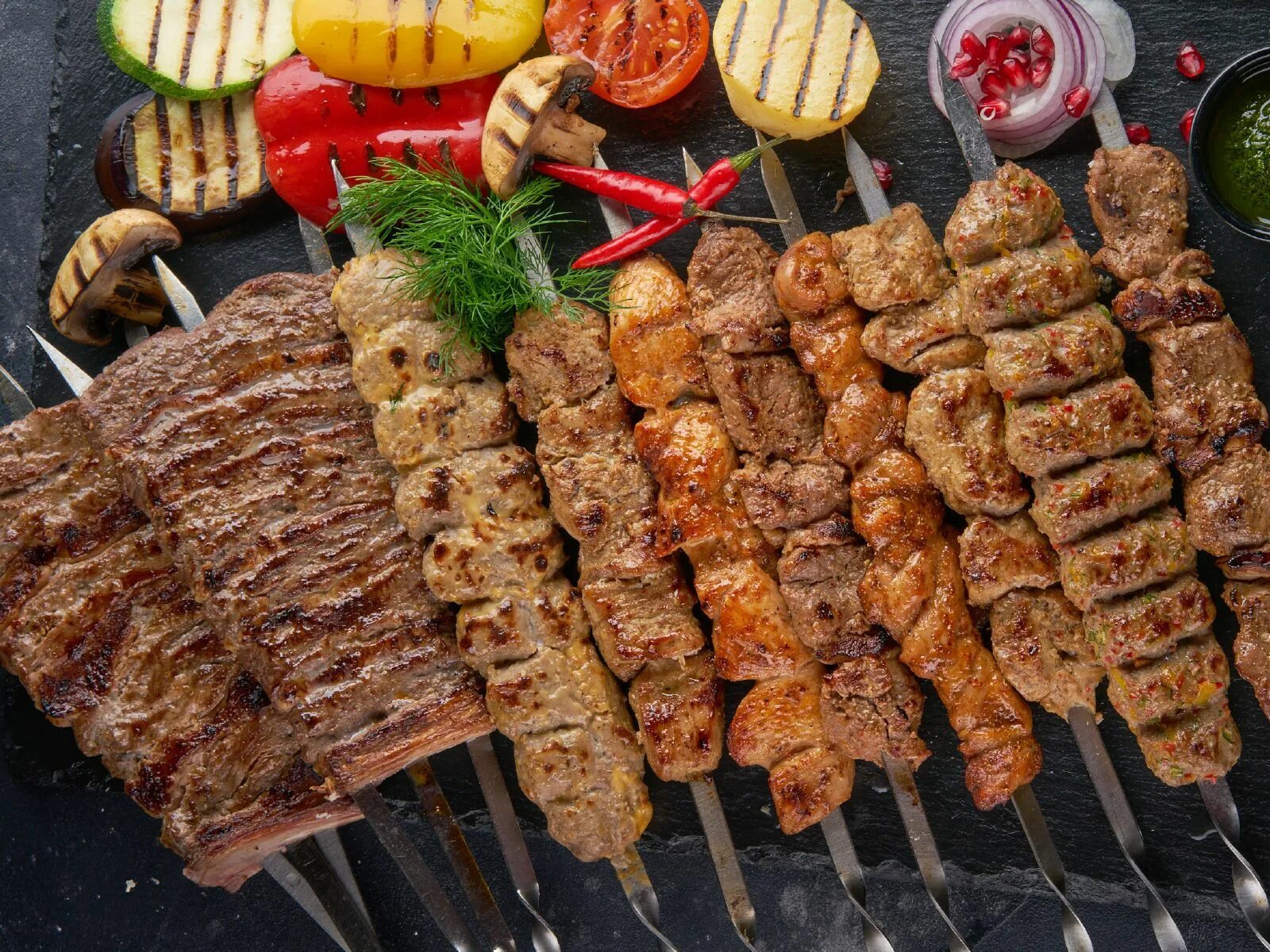 Шашлычная заказ. Кахети shashlik. Бухарский Гиждуван шашлык. Бешпанжа шашлык Ташкент. Шашлык люля-кебаб на мангале.