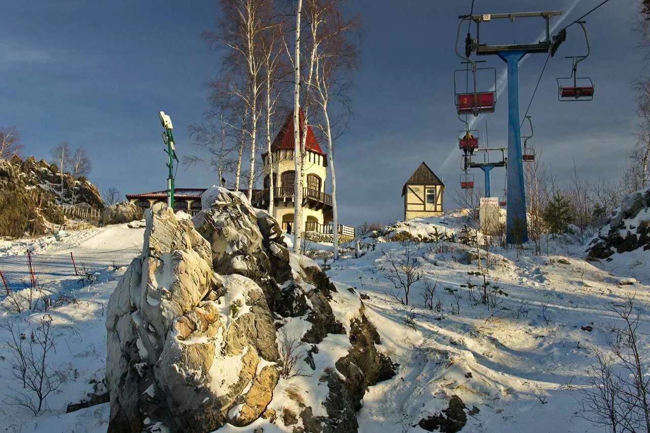 Гора ежовая екатеринбург. Ежовая свердловская область. Ежовая свердловская область. Гора ежовая кировград. Гора ежовая горнолыжный комплекс.