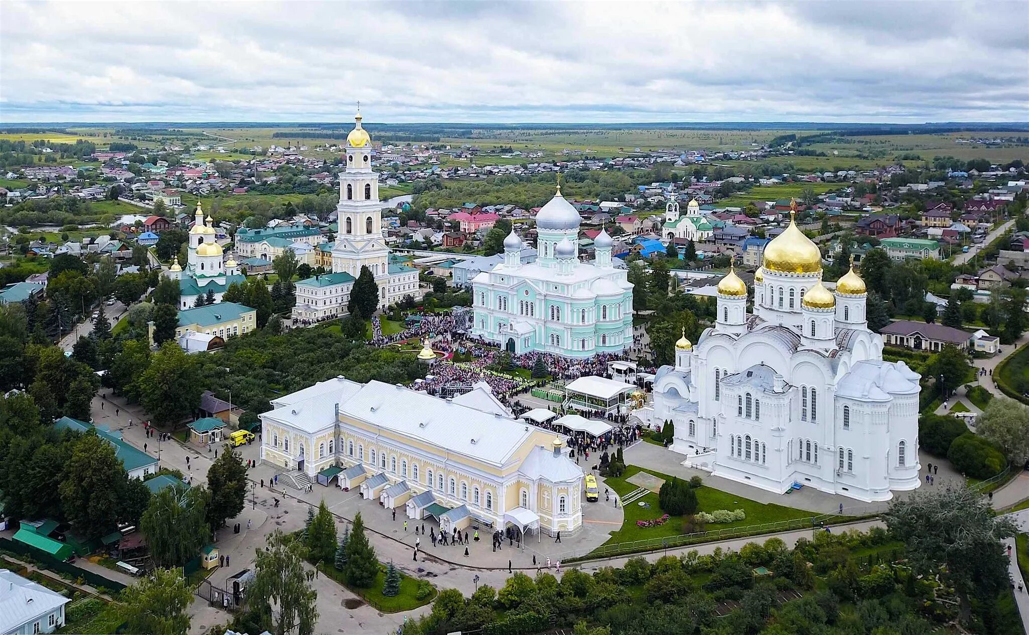 В каком городе дивеево монастырь. В каком городе дивеево монастырь
