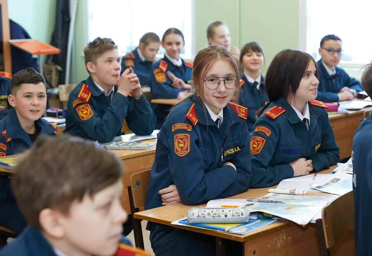 Кадетская школа южно сахалинск. Кадетская школа южно сахалинск. Кадетская школа южно-сахалинск выпуск 2018. 6 школа южно-сахалинск. Кадеты южно сахалинск.