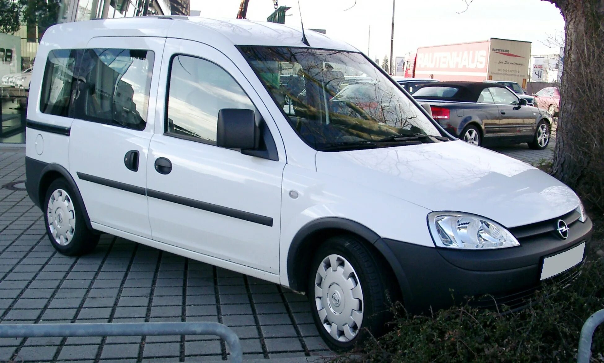 Opel Combo 2005. Opel Combo 2010. Opel Combo 2005 Automatic. Opel Combo 2.