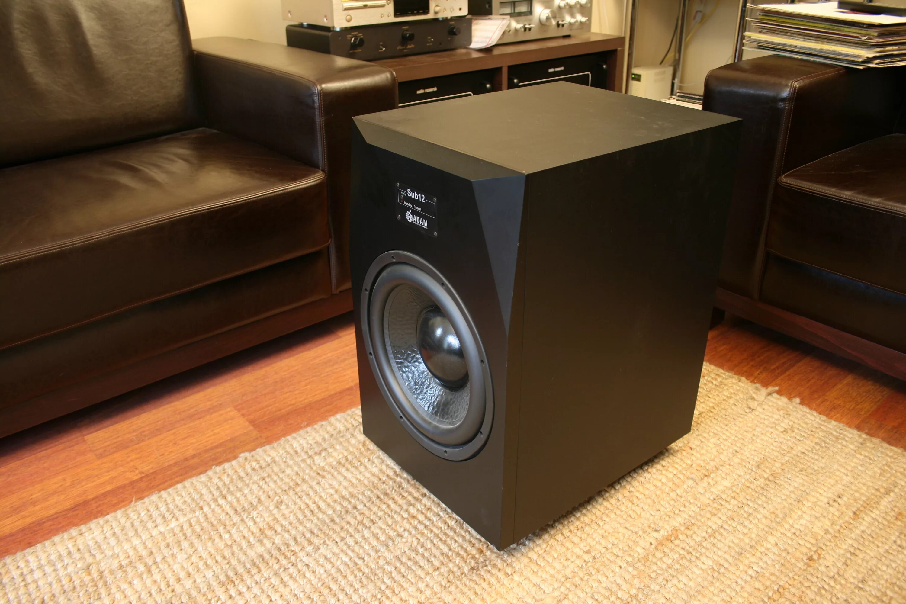 Сабвуфер студийный adam sub7. Adam sub. Adam sub. Adam audio sub8. Adam a5x (пара) + adam sub7.