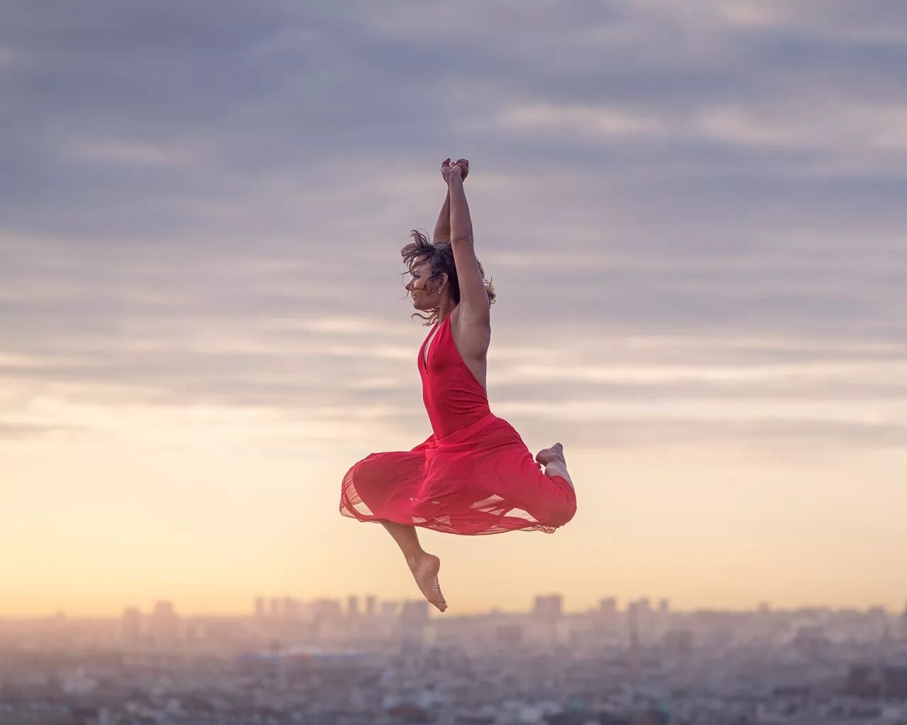 Балерина в воде. Танцующий полет. Танец души. Девушка в полете. Танцующий полет.