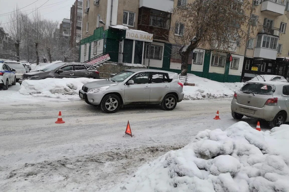 Аварии в Советском районе Новосибирска свежие. ДТП В Новосибирске март. Авария на улице часовой в Новосибирске. 25 января 24 года