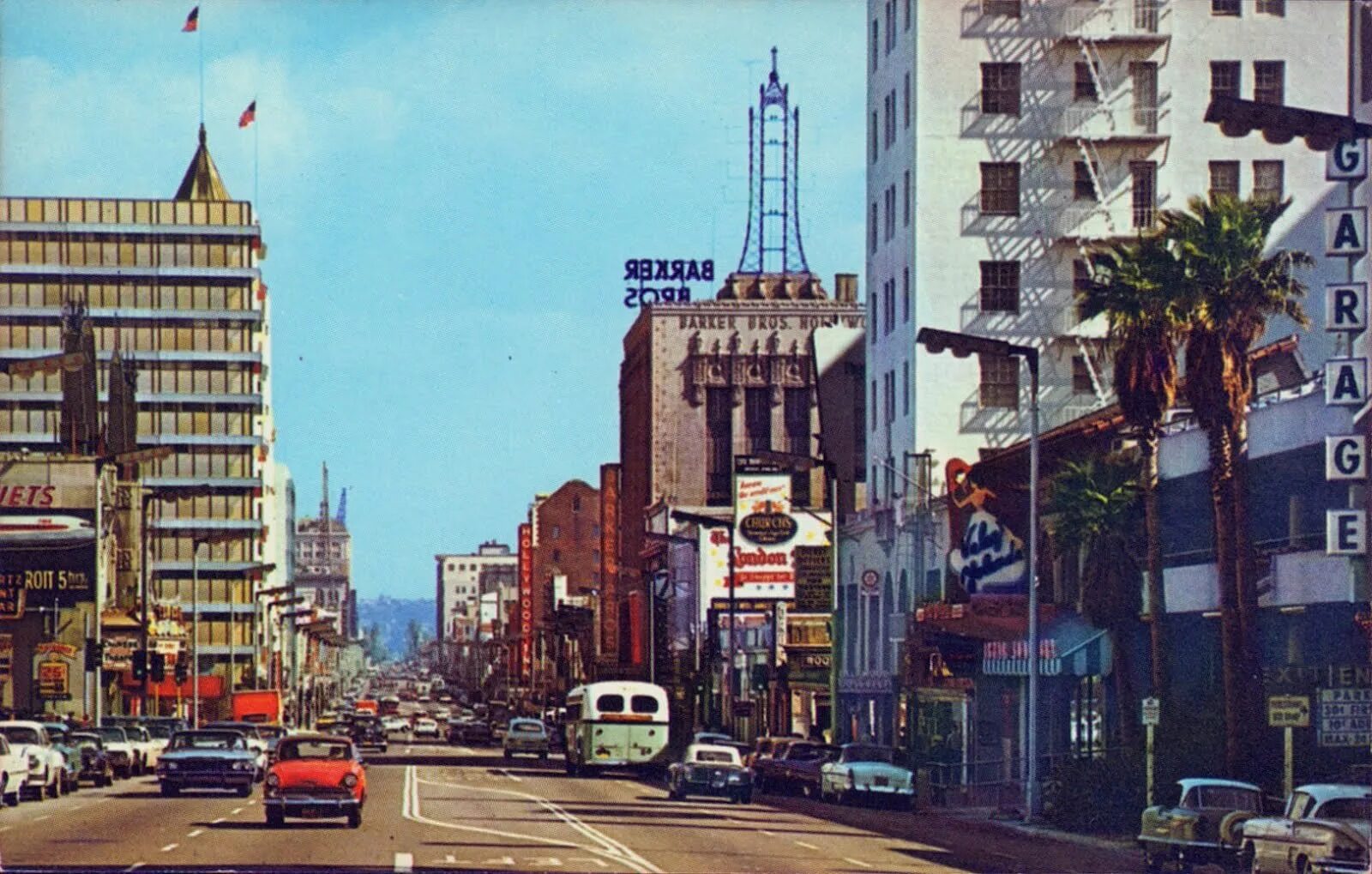 Лос анджелес 1950 голливуд. Калифорния 1967. Лос анджелес 1947. Голливуд 1960. Сансет стрит в лос анджелесе 80-е.