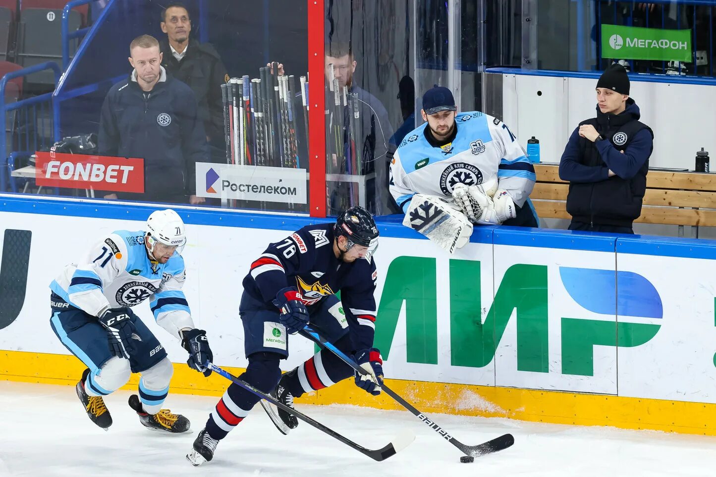 Хк сибирь. Команда хоккеистов сибирь. Сибирь хоккейный клуб. Хоккей клуб сибирь. Как сыграла сибирь сегодня.