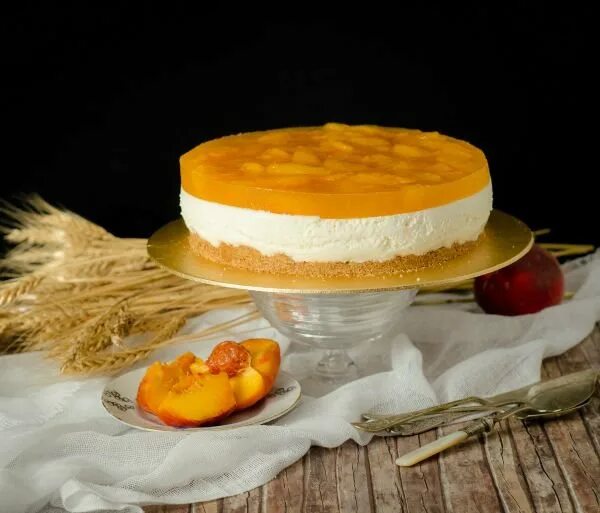 Йогуртовый торт с персиками. Торт "персиковый йогурт" 750г(1*6). Муссовый торт с персиками. Йогуртовый торт суфле. Фруктово йогуртовый торт.