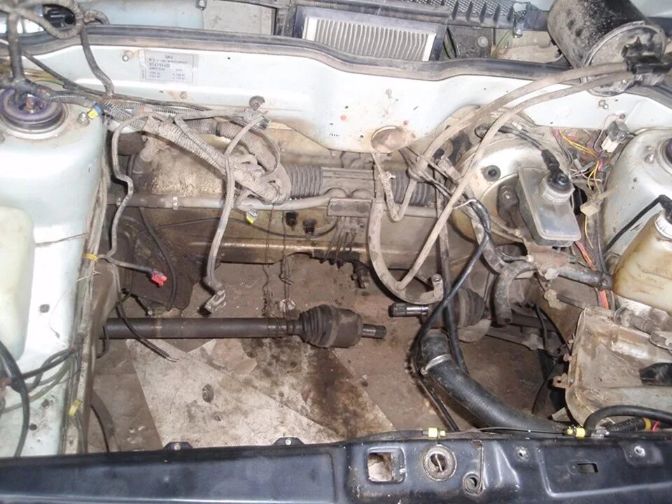 Двигатель ваз 21014. Двигатель ваз 2114 снятый. Двигатель ваз 2114 с кпп. Ваз 2114 двигатель 1. Как поменять двигатель 2114.