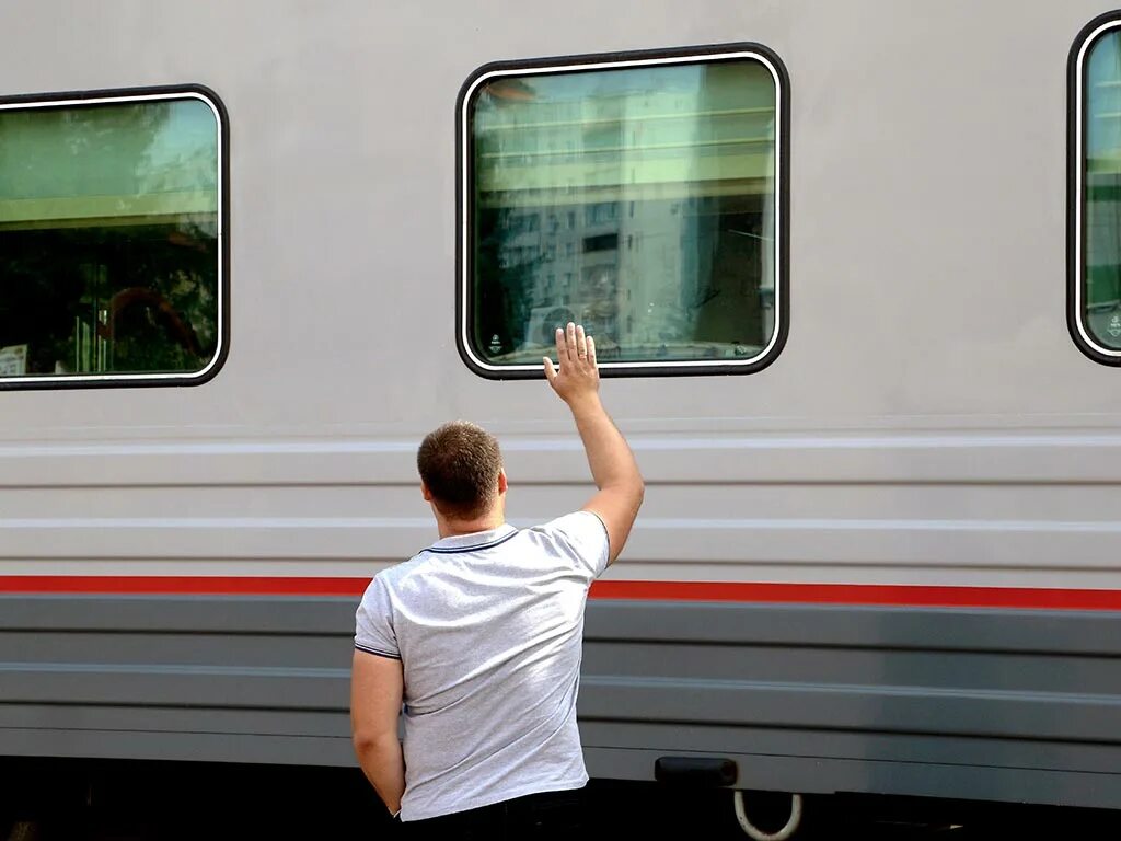 Поезд Белгород. Поезд Белгород Москва. Электричка фото. Поезд Белогорье. Почему нет прямого поезда