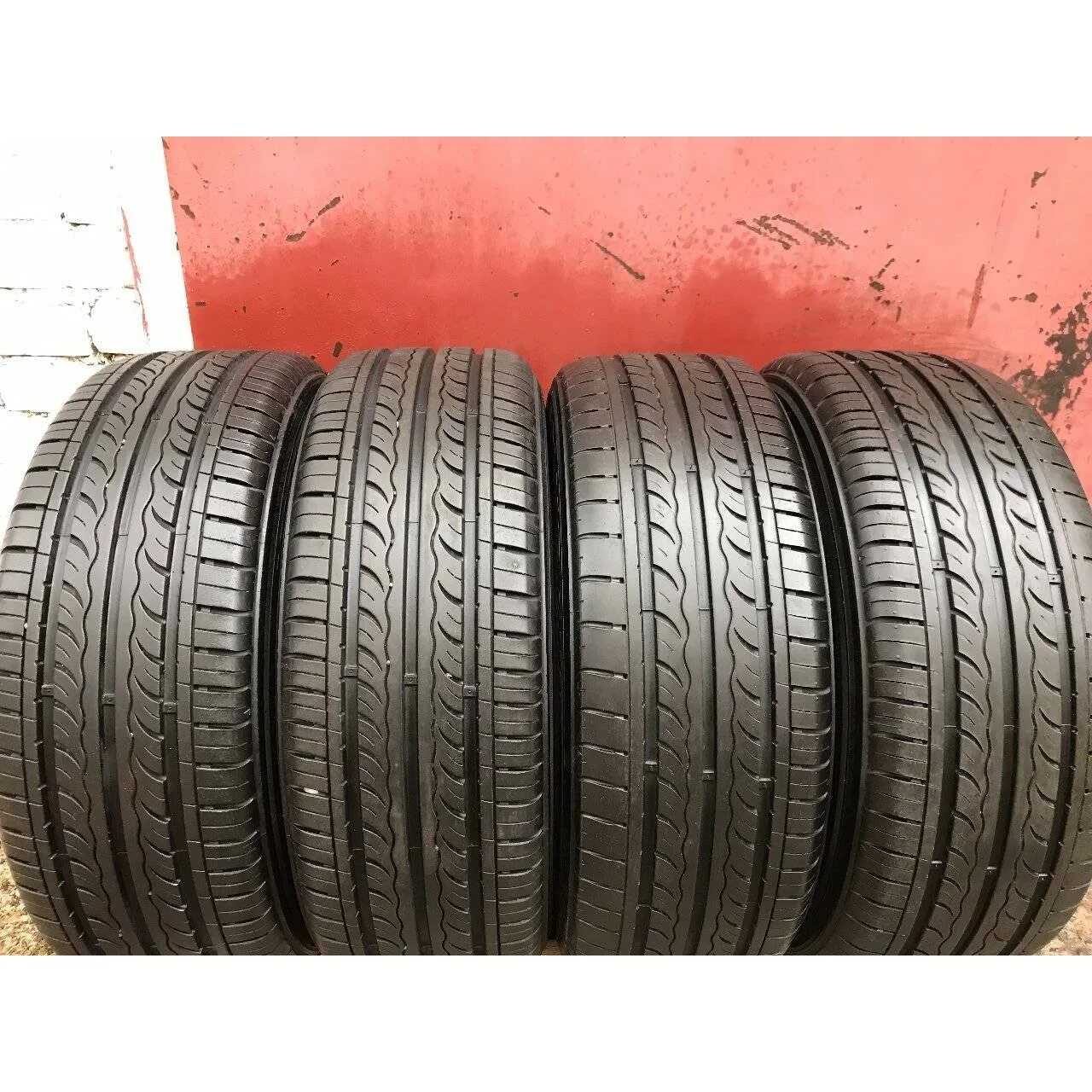 Kumho solus r17. Шина Kumho kh14. Kumho Solus. Автомобильная шина Kumho Solus kh14 225/50 r17 93v летняя. 225 65 16 Kumho Solus пип.