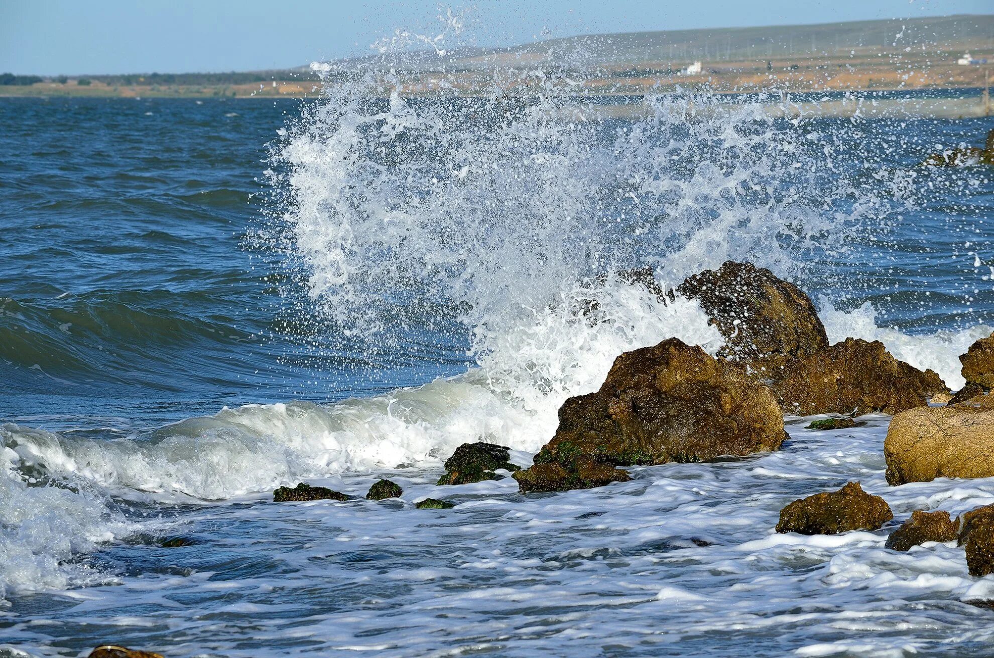 Тамань море. Тамань краснодарский край море. Поселок сенной тамань. Тамань обрывистый берег. Станица тамань пляж.