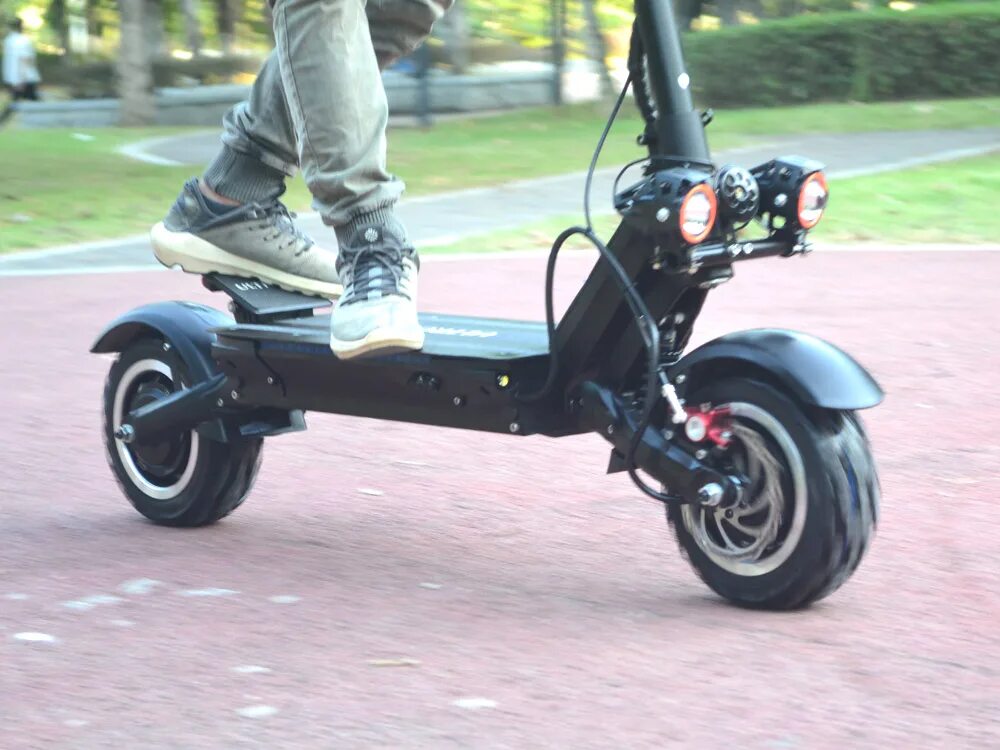 Ultron x3 6000w. Электросамокат ultron x3. Ultron x3 6000w. Самокат ультрон x3. Ultron электросамокат.