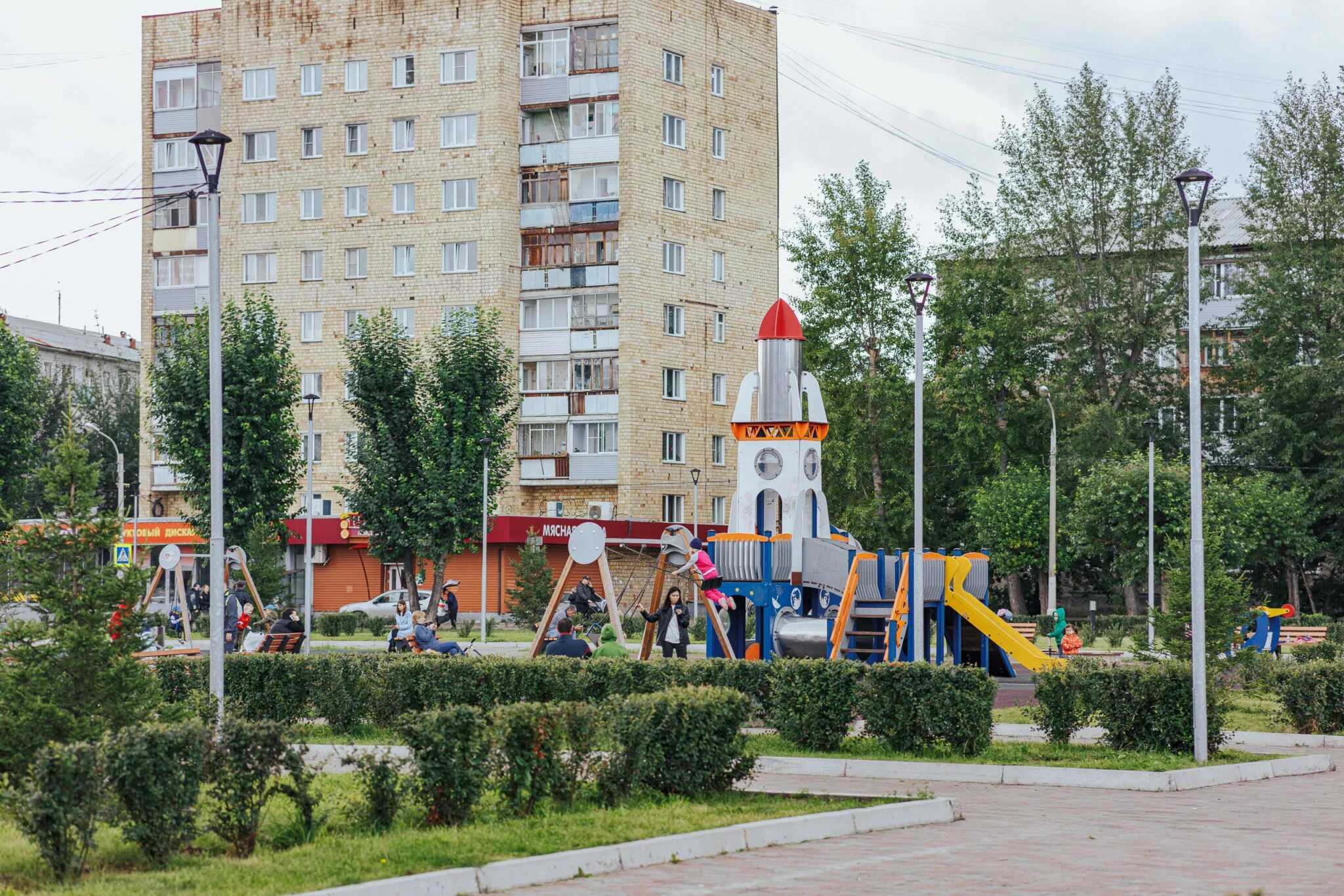 Сквер космонавтов. Сквер космонавтов