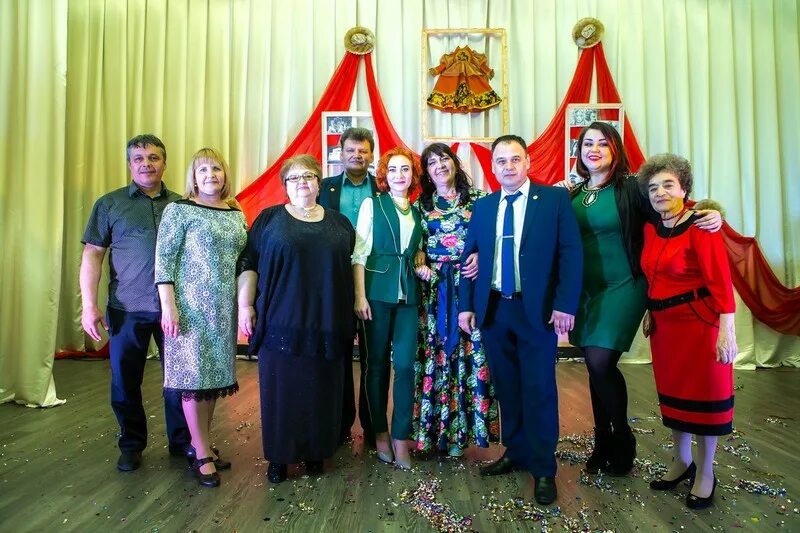 Работники дома культуры. Работники культуры. Коллективы художественной самодеятельности. Награждение работников. Работник дк.