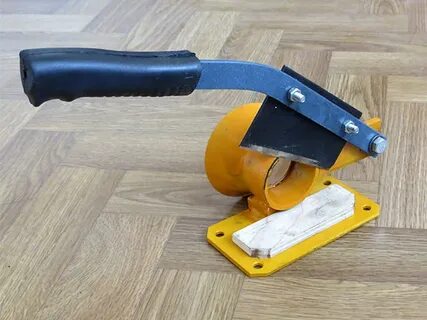 Измельчитель травы механический