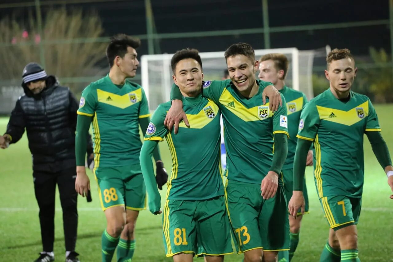 Тобол футбольный клуб детский. Футбольный клуб, тобол, форма. Футбольный клуб, тобол, форма. Сайт футбольного клуба тобол костанай. Фк тобол костанай.