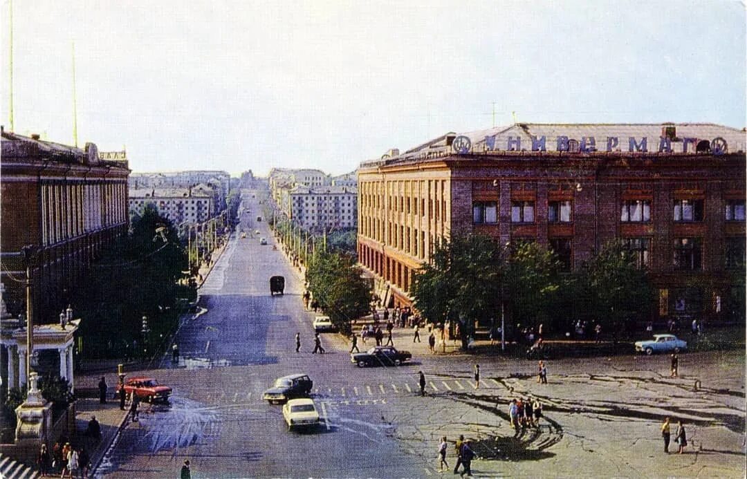 Брянск ул ленина. Старый Брянск площадь Ленина. Брянск 2000 год. Площадь Ленина Брянск до войны. Проспект Ленина 70 Брянск.