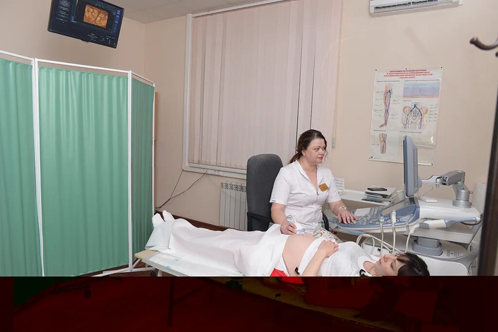 Красивые женщины массажистки. Медсестра простата. Массажистки в возрасте. Уролог мочалова наталья. Медсестра простата.