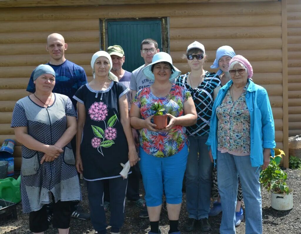Бу кцсон омского района здание. Поделки с бабушками в кцсон. Омский комплексный центр социального обслуживания населения. Бу кцсон омского района. Омский комплексный центр социального обслуживания населения.