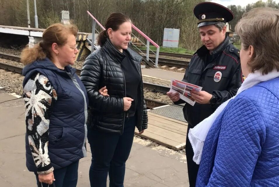 Станция шарапова охота. Шарапова охота серпухов. шарапова охота жд станция. шарапова охота цыгане.