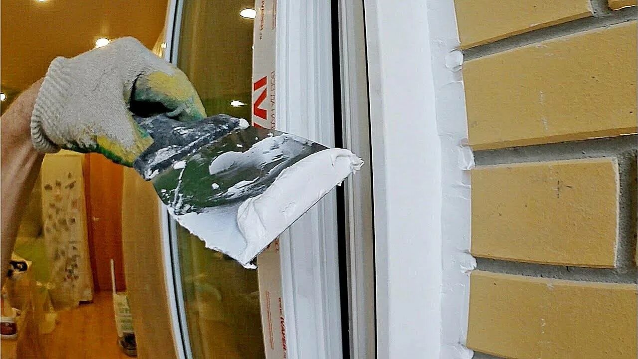 Как заделать окна после установки. Герметизация пластиковых окон. герметизация откосов пластиковых окон. заделка пластикового окна. герметизация оконных швов снаружи.