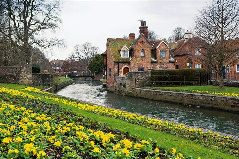 Замок лидс великобритания. Замок лидс графство кент. Графство в англии. Сад англии графство кент. Графство кент графства англии.