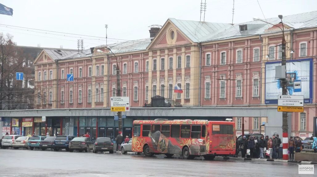 Пл лядова. Площадь Лядова. Пл Лядова Нижний Новгород. Остановка площадь Лядова Нижний Новгород. Вдовий дом Нижний Новгород.