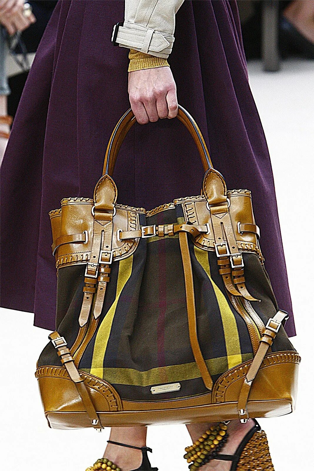 Сумка Burberry Prorsum. Burberry Prorsum Bag 2012. Burberry Prorsum Bag 2022. Сумка Burberry 2012. Show bags