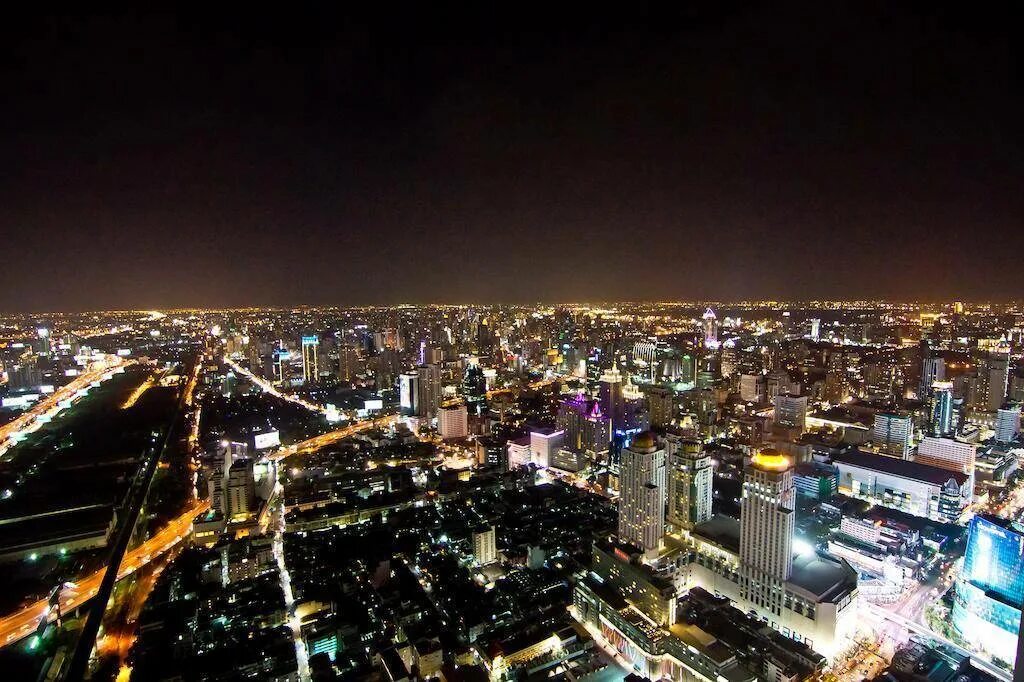 Бангкок скай отель. Байок Скай Бангкок. Отель в Бангкоке Baiyoke Sky. Байок Скай Бангкок смотровая. Высота Байок Скай в Бангкоке.