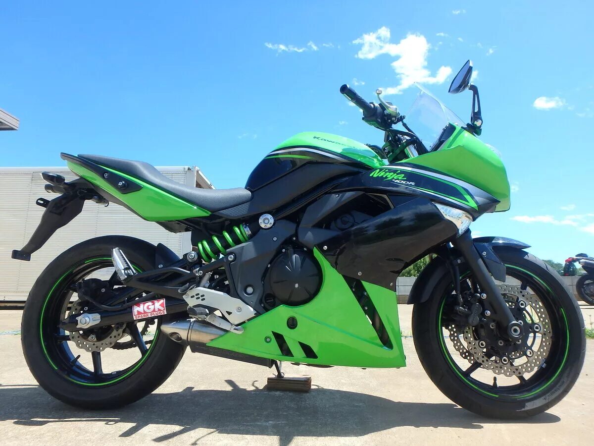 Купить ниндзя 400. Кавасаки ниндзя 400 r. Kawasaki er-4f (Ninja 400r). Kawasaki Ninja 400r 2011. Kawasaki Ninja er4f.