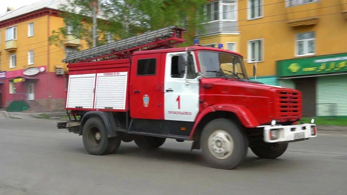 Прокопьевске 27. Пожарные прокопьевск. пожар в прокопьевске. пожарная 11 прокопьевск. прокопьевск трк27плюс.