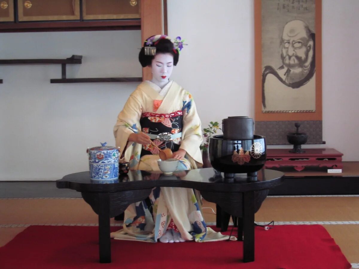 Суть чайной церемонии. Церемония чая в Японии. Чайные традиции Японии. Гейша Минеко Ивасаки. Японская чайная церемония Ваби Саби.