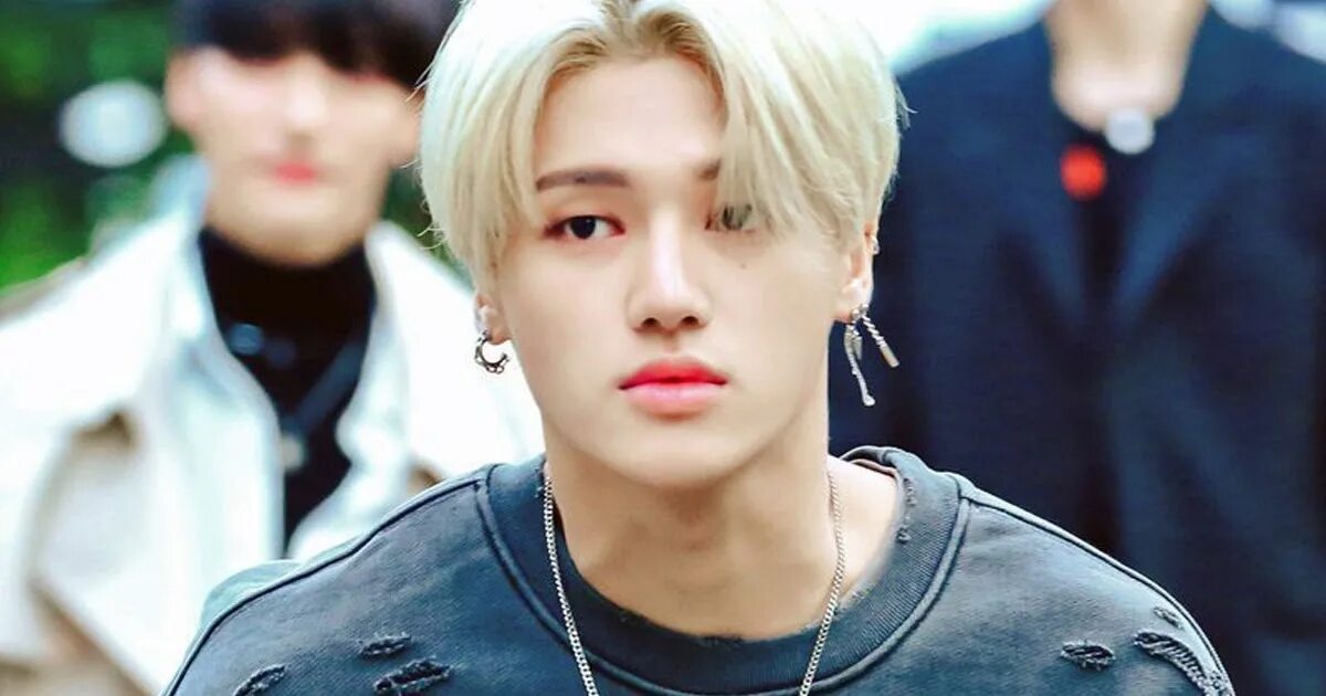 Ateez вуенг. Уён ateez. Чон уён из ateez. Чон кен ateez. Уён эйтиз.