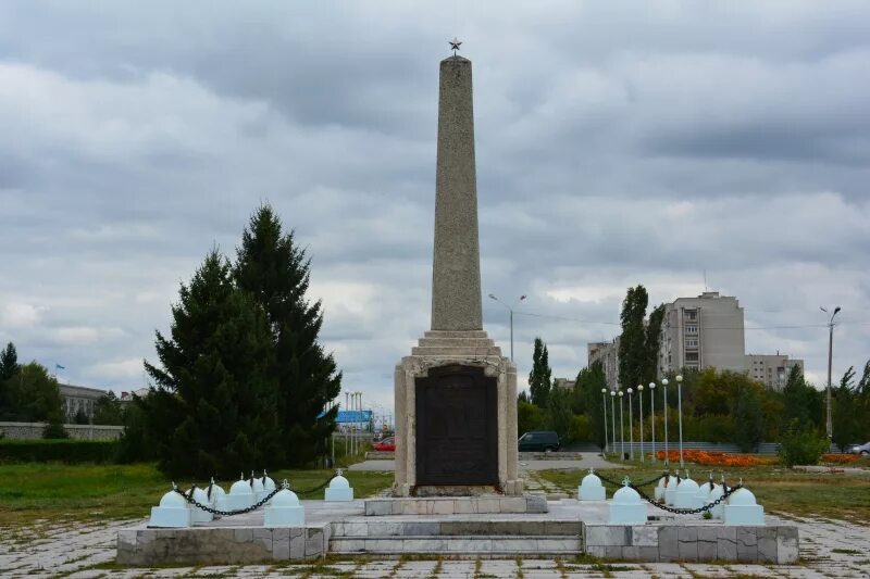Обелиск гг. Обелиск усть каменогорск. .мемориал &quot;павшим борцам за советскую власть&quot;.. памятник-обелиск «борцам за советскую власть, погибшим в 1918г.». терновка казахстан обелиск.