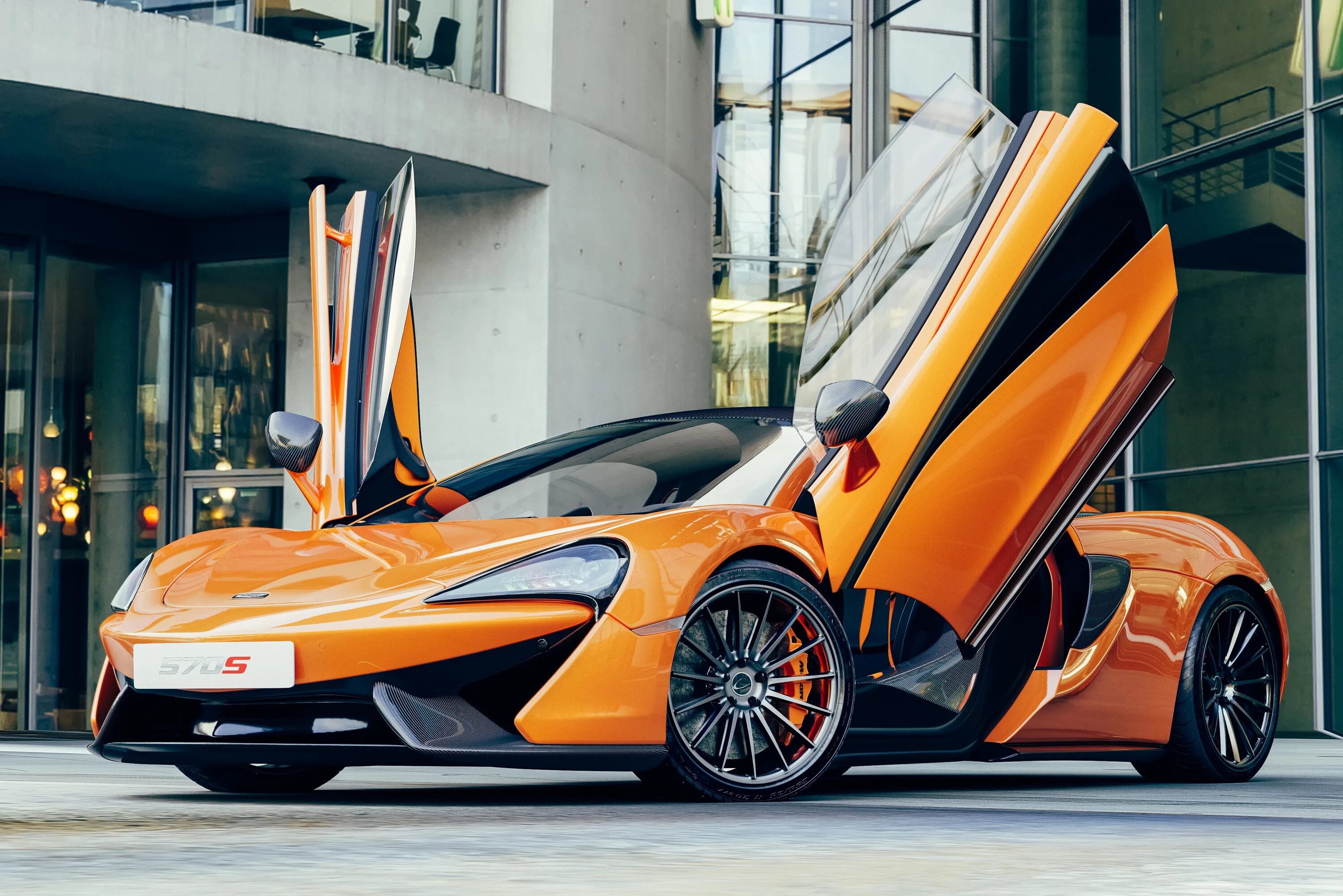 Макларен 570s. Mclaren 570s coupe. Maclaren 570s. Макларен 570s. Mclaren 570s orange.