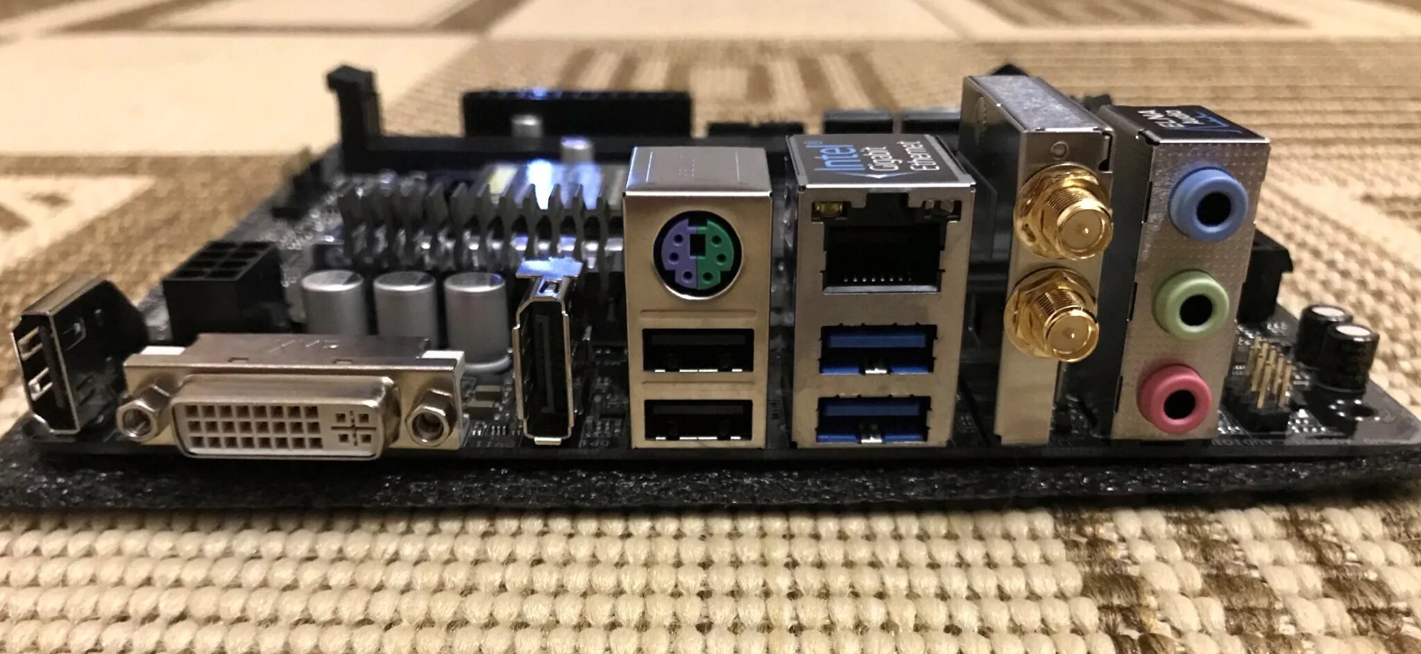 H610m itx ac. H610m itx ac