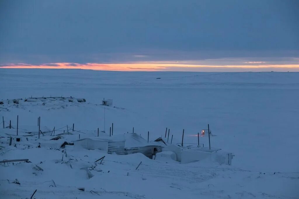 Северная точка красноярского края. Поселок Диксон Таймыр. Арктика поселок Диксон. Поселок Диксон Карское море. Диксон Северный поселок.
