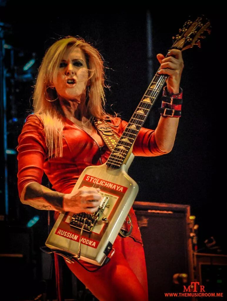 Лит гитара. Акустическая гитара. Лит гитара. Красивая классическая гитара. Гитара музыкальный инструмент.