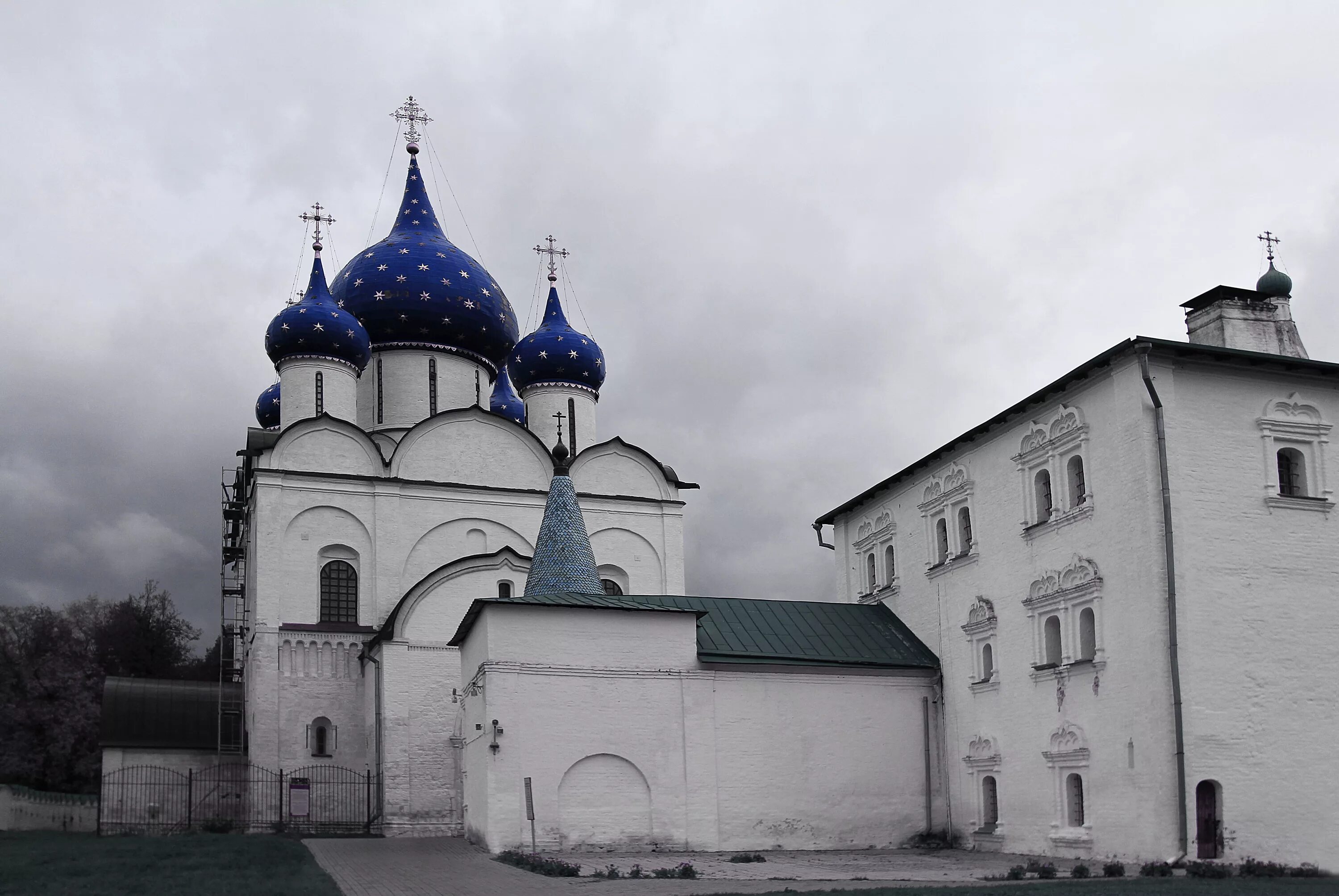 церковь рождества богородицы суздаль. богородице-рождественский собор (суздаль). суздаль храм рождества. собор рождества богородицы в суздале 1222-1225. рождественский собор в суздале.