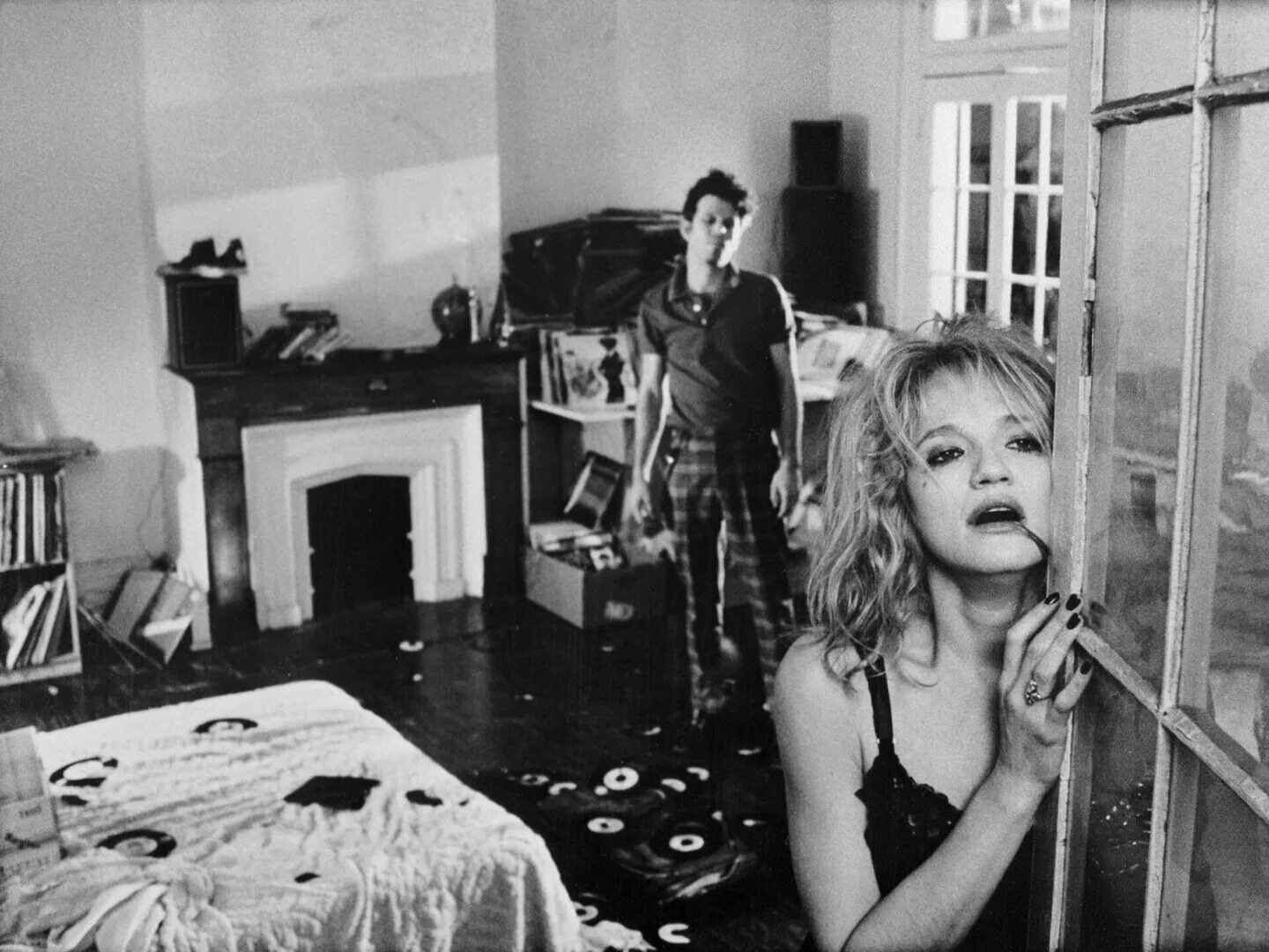 Be down by. Вне закона 1986. down by law 1986. &quot;вне закона&quot; (1986) баркин.