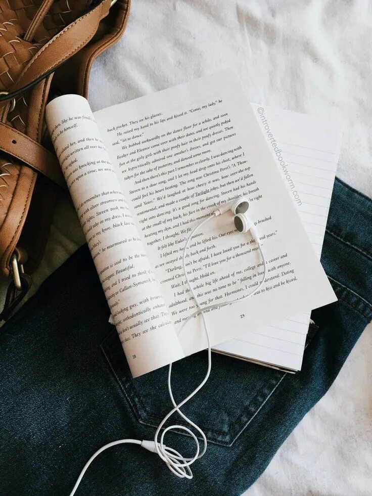 Pin de Books With Benjamin en Books, Literature & Libraries Libros y cafe, Nombr