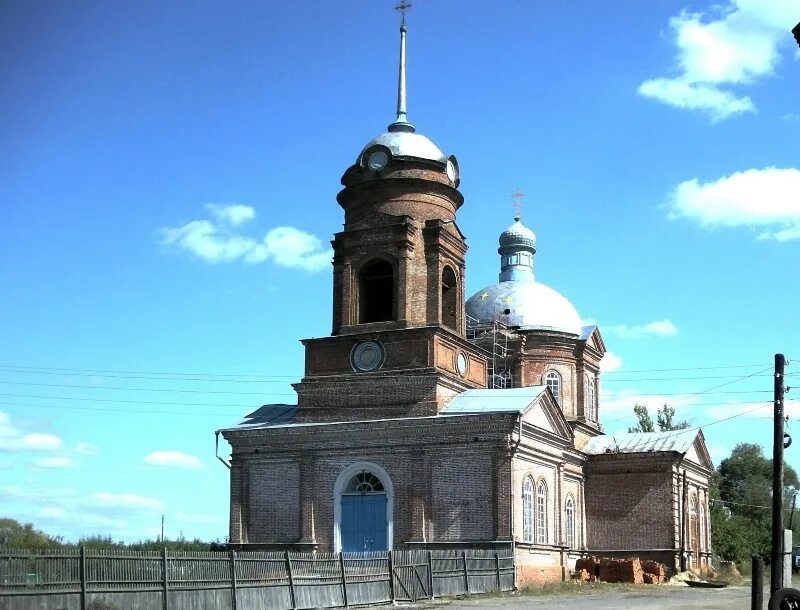 Долгие буды курская погода. Покровский храм Бобрава. Бобрава Курская область Беловский район. Курская область Беловский район село Бобрава храм Покрова Богородицы. Село Бобрава Беловского района Курской области.