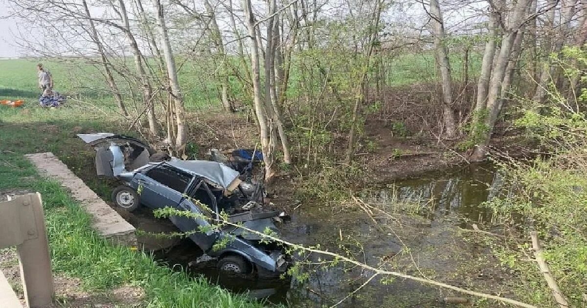 Белореченский район дтп рязанка бжедуховская. Кубань ваз. Кубань ваз. Ваз 2114 уничтоженный. Ваз в живую.