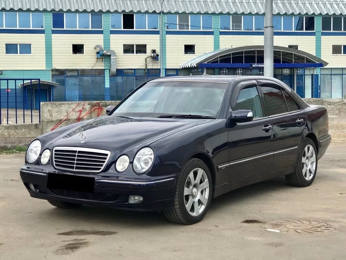 Mercedes-benz cl-class 2001. Mercedes benz w210 серебристый. мерседес c 2001. Mercedes w210 2001. E 210 мерседес 2001.