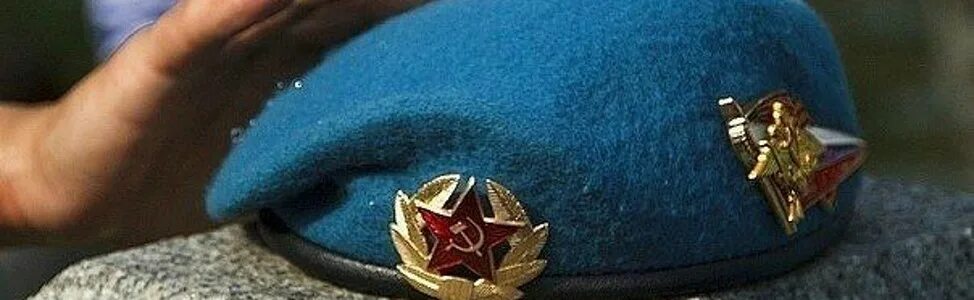 Гладить берет. Отбитый берет. Берет спицами лицевой гладью схема и описание. Tonak берет 216. Отбитый берет.