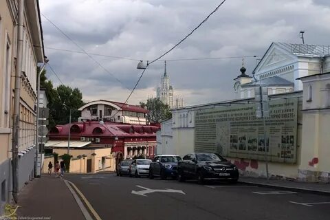 Покровские ворота москва