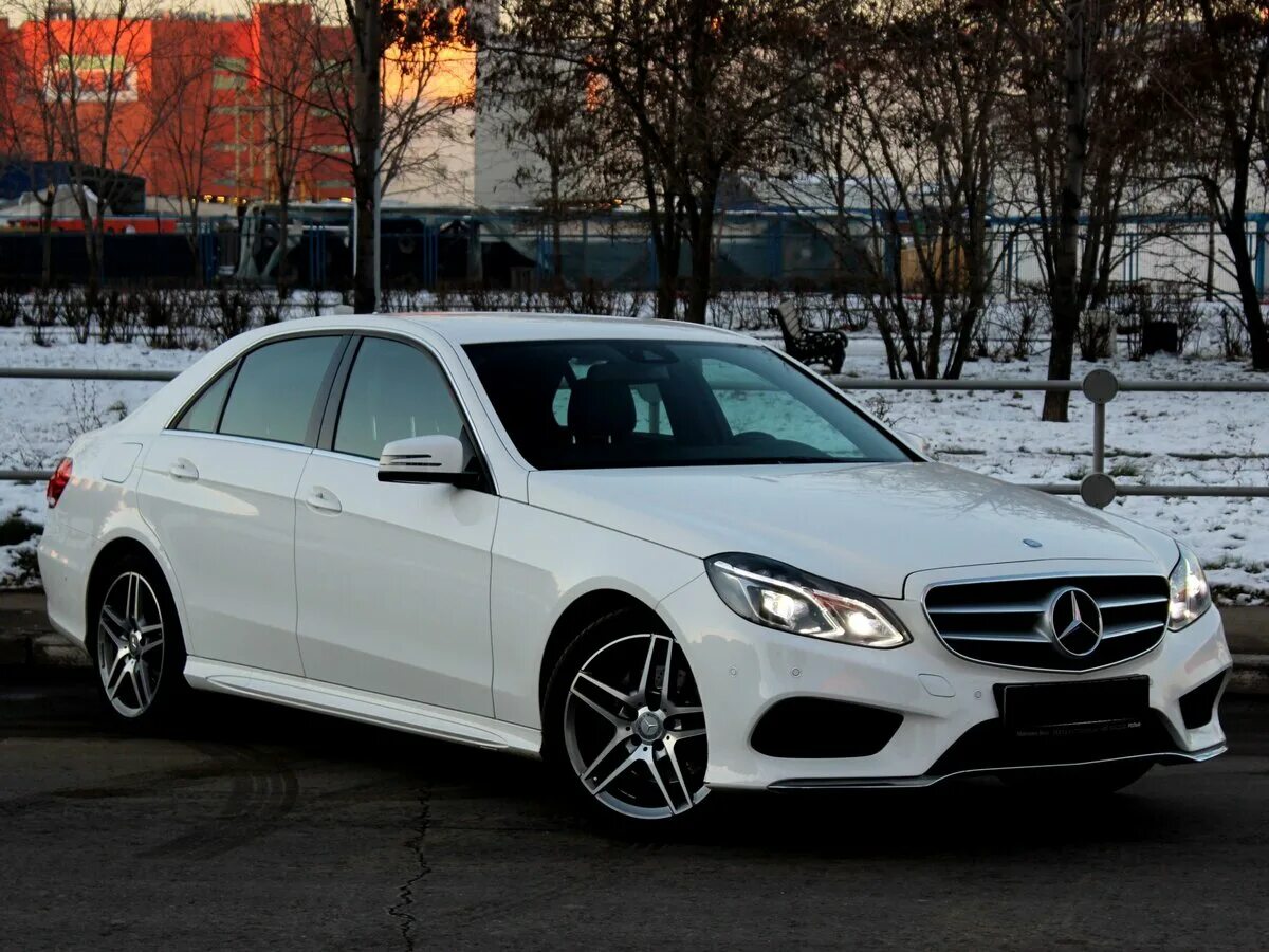 Мерседес бенц е200 в212. Мерседес e200 w212. Mercedes-benz w212. Mercedes e class w212. Мерседес benz e200 2013.