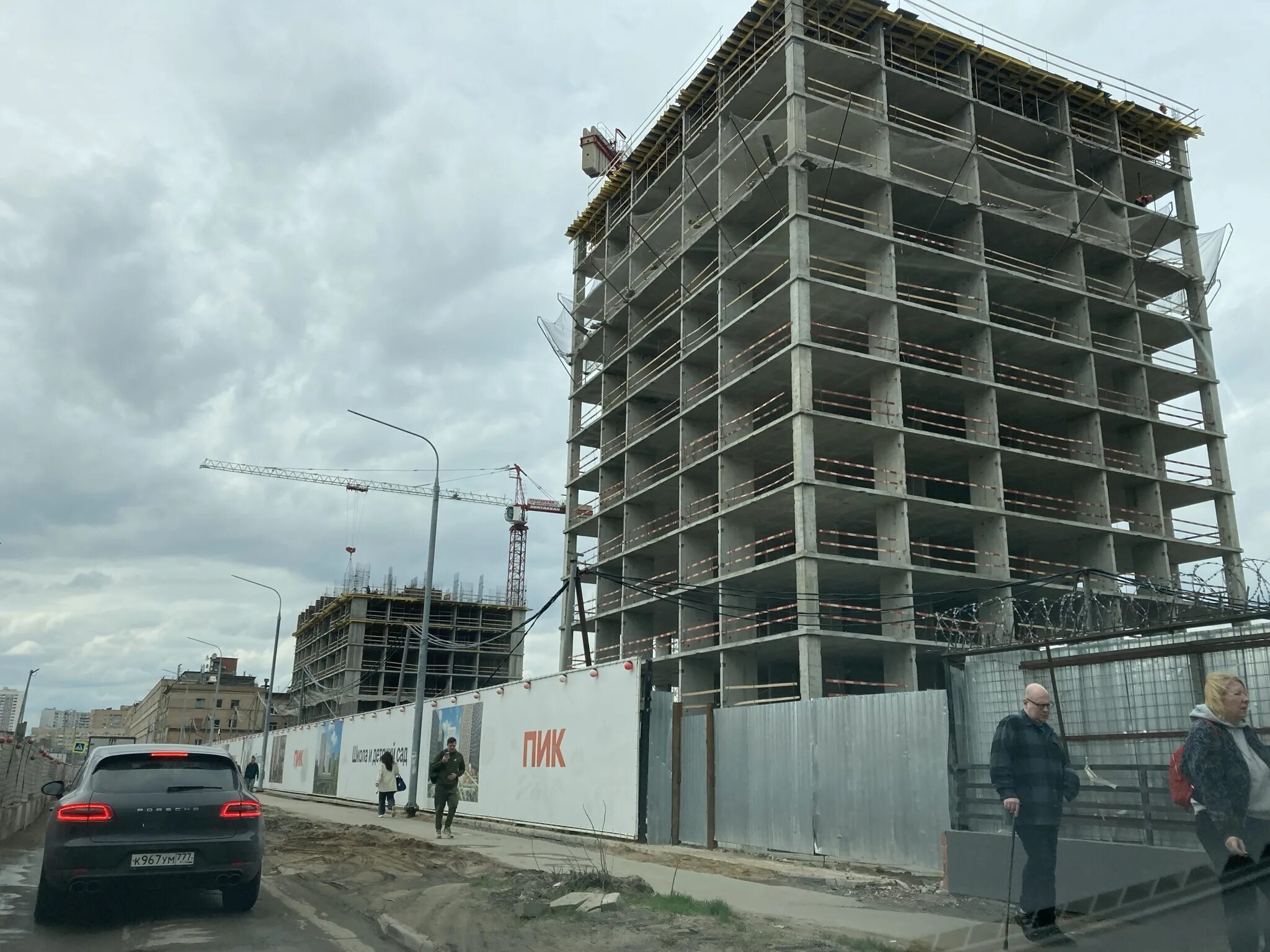 Строится 6