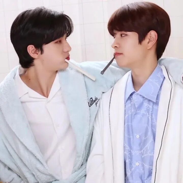 Hyunmin seungjin. Хёнмины stray. Хёнмины фф. Хёнмины. Хёнджин и сынмин.
